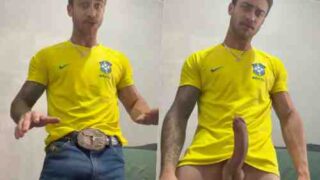 Pedro Tolentino exibe a piroca grande nudes do Privacy